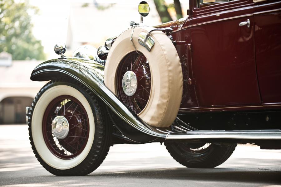 Детали экстерьера Stutz Model MB SV16 Convertible Coupe by Derham 1931 года  (фото 21 из 29)